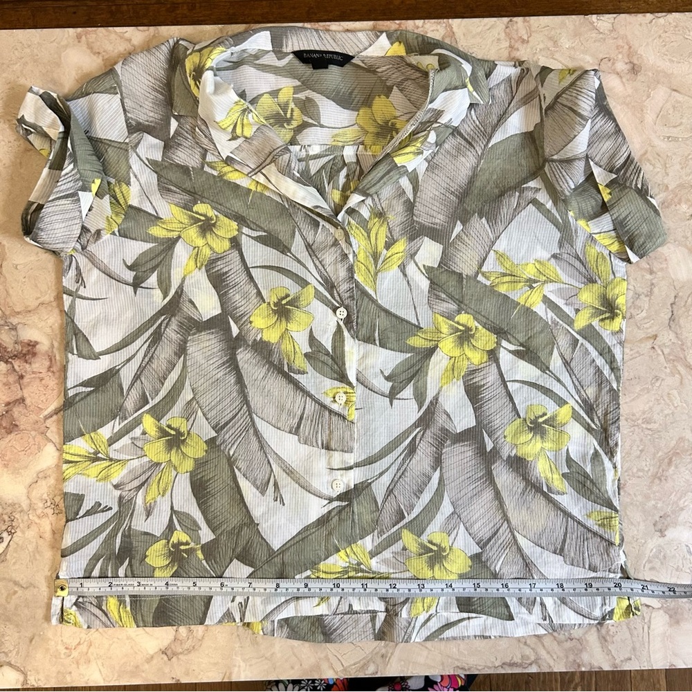Banana‎ Republic Factory Green Tropical Floral Cotton Button Up Shirt Small - Picture 9 of 13